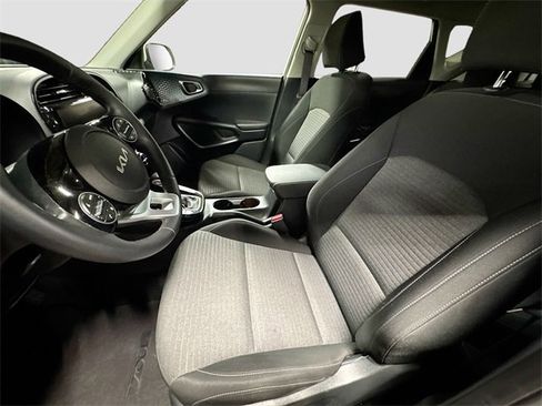 Used 2023 Kia Soul EX image 22