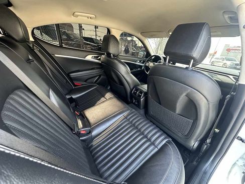 Used 2022 Genesis G70 3.3T image 33