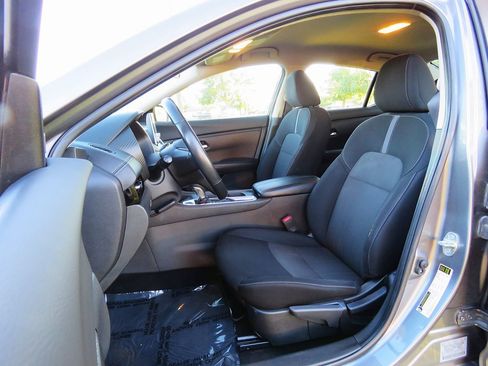 Used 2022 Nissan Sentra SV image 20