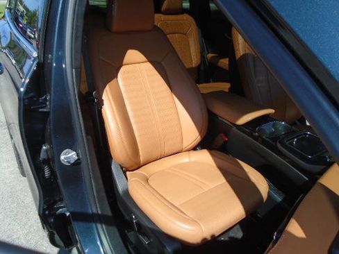 Used 2022 Lincoln Nautilus Black Label image 11