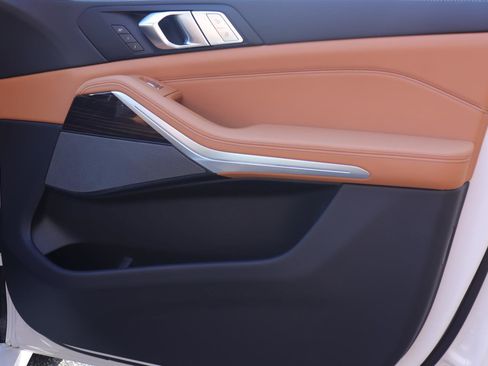 New 2026 BMW X7 xDrive40i AWD/4WD image 21