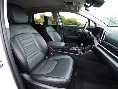 Used 2025 Kia Sportage SX FWD image 32