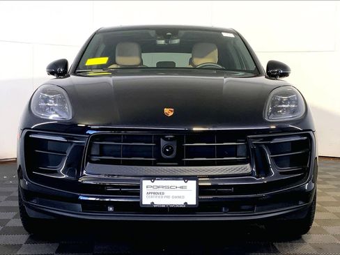 Used 2025 Porsche Macan image 10