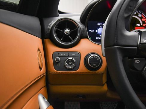 Certified 2016 Ferrari FF image 41