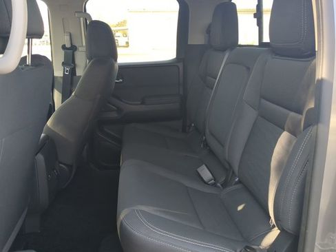 Certified 2024 Nissan Frontier SV w/ Technology Package RWD image 12