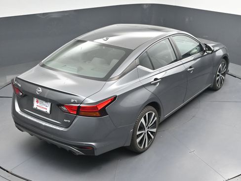 Used 2021 Nissan Altima 2.5 SR w/ SR Premium Package image 34