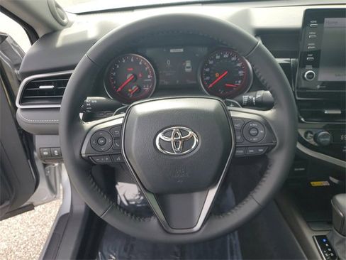 Used 2023 Toyota Camry XSE image 21
