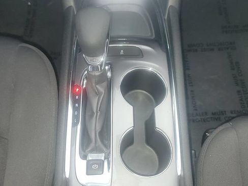 Used 2023 Chevrolet Malibu LT FWD image 24