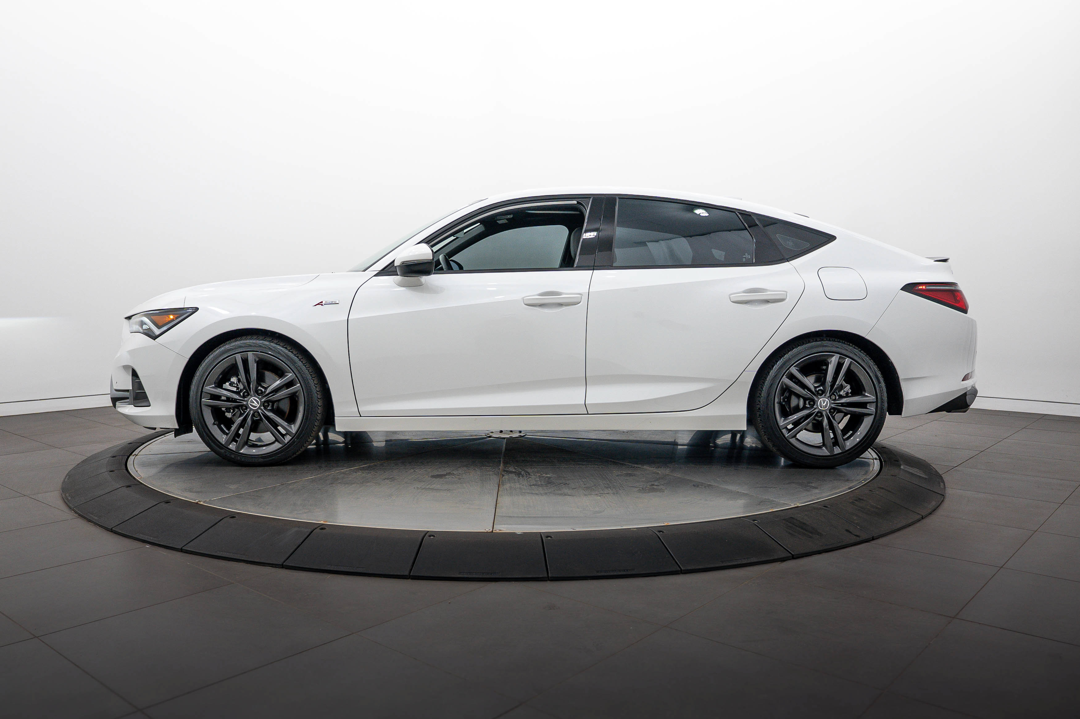 Used 2024 Acura Integra A-Spec w/ Technology Package FWD image 6