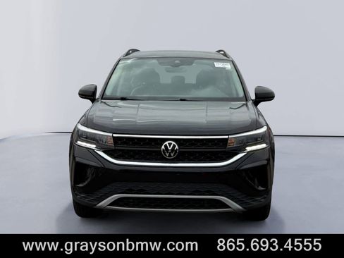 Used 2023 Volkswagen Taos S image 8