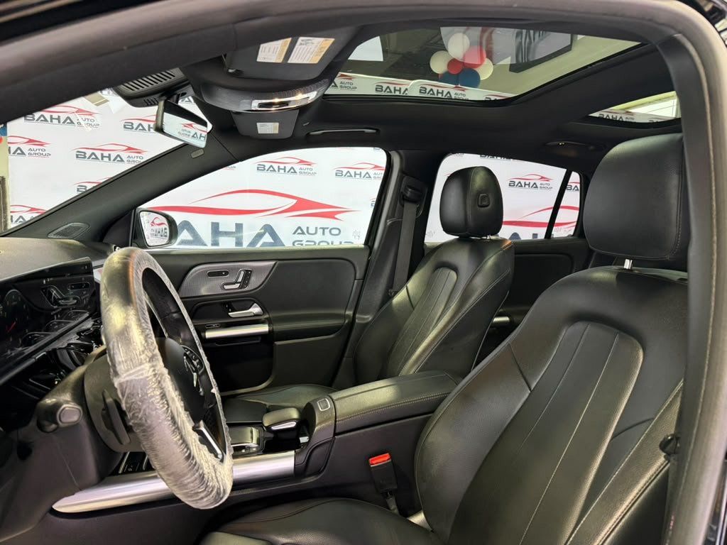 Used 2023 Mercedes-Benz GLA 250 4MATIC w/ Premium Package image 28