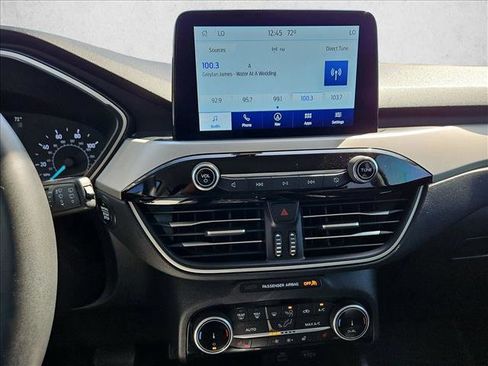 Used 2022 Ford Escape SEL image 15