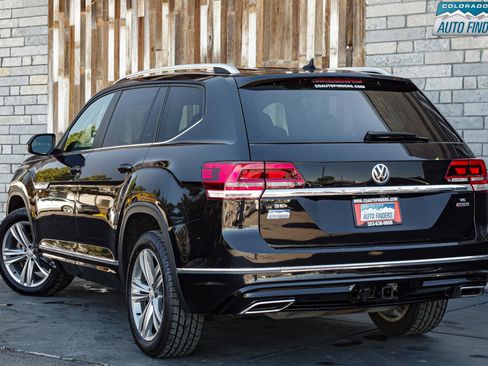 Used 2019 Volkswagen Atlas SE w/ Panoramic Sunroof Package image 4
