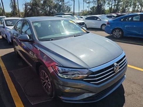 Used 2021 Volkswagen Jetta S image 2