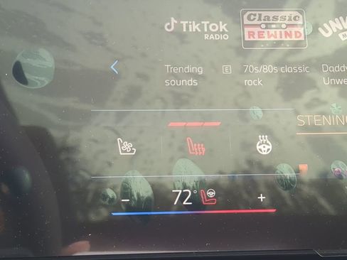 Used 2025 BMW X3 xDrive30i w/ Premium Package image 24