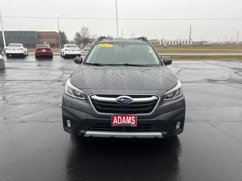 Used 2022 Subaru Outback Limited image 2