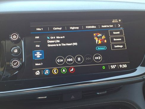 Used 2023 Buick Envision Avenir image 20