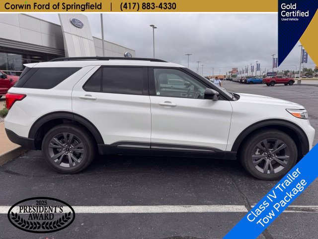 Used 2024 Ford Explorer XLT w/ Equipment Group 202A AWD/4WD image 8