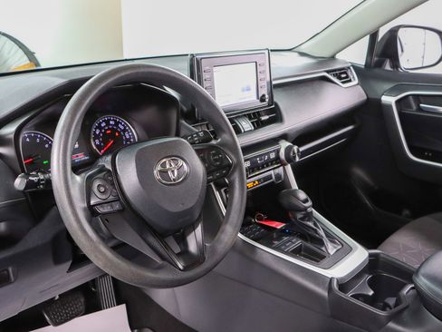 Used 2019 Toyota RAV4 XLE image 23