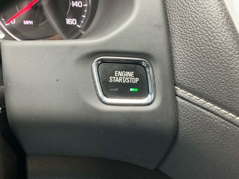 Used 2023 GMC Acadia SLE image 21