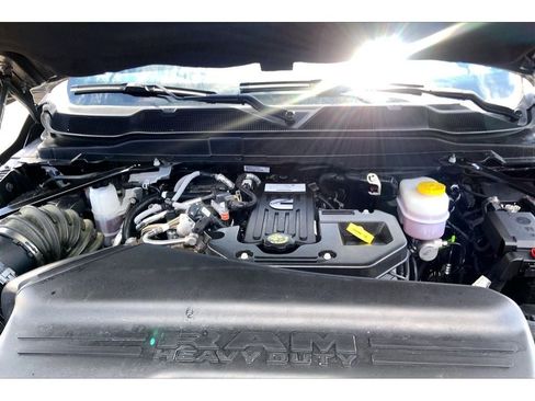 Used 2025 RAM 3500 Big Horn AWD/4WD image 12