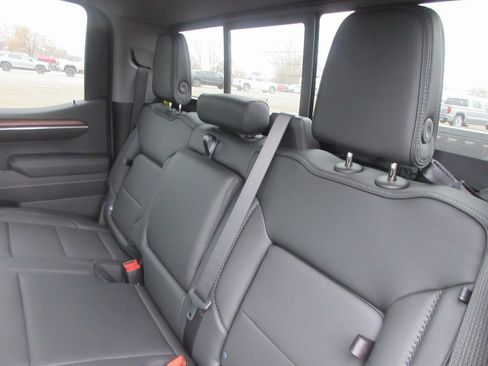 New 2026 GMC Sierra 1500 Denali w/ Denali Reserve Package image 16