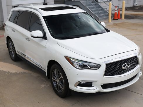 Used 2019 INFINITI QX60 Luxe w/ Essential Package FWD image 19