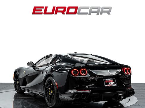 Used 2020 Ferrari 812 Superfast RWD image 3