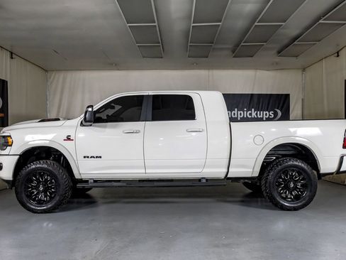Used 2023 RAM 2500 Limited w/ Night Edition AWD/4WD image 12