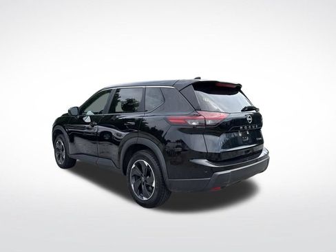 Used 2024 Nissan Rogue SV AWD/4WD image 13