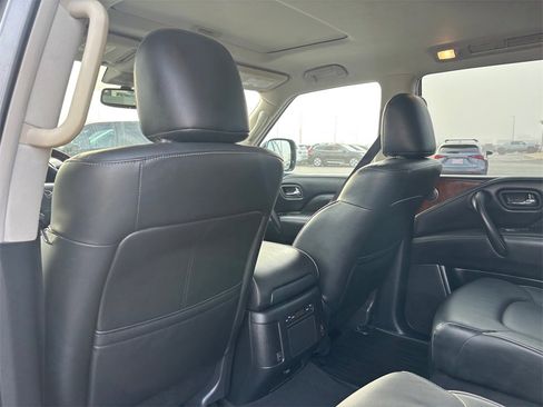 Used 2019 INFINITI QX80 Luxe w/ All-Season Package image 30