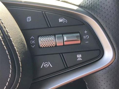 Used 2025 Genesis GV70 2.5T Sport Prestige w/ Sport Prestige Package image 11