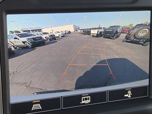 Used 2022 Chevrolet Silverado 1500 LTZ image 3