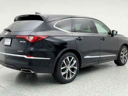 Used 2023 Acura MDX SH-AWD w/ Technology Package image 5