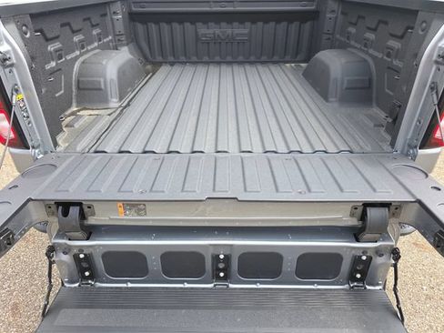 New 2026 GMC Sierra 1500 Elevation w/ Elevation Premium Package AWD/4WD image 23