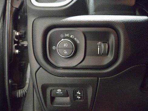 Used 2022 RAM 1500 Big Horn image 26