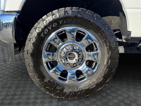 Used 2025 Ford F250 XLT image 14