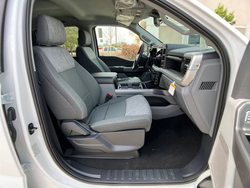 New 2026 Ford F250 XLT w/ XLT Premium Package image 5