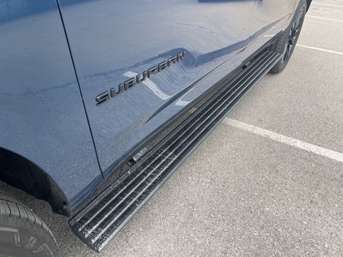 New 2025 Chevrolet Suburban Premier image 10