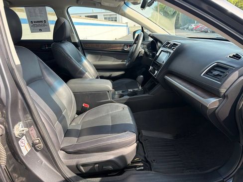 Used 2018 Subaru Outback 3.6R Limited AWD/4WD image 25