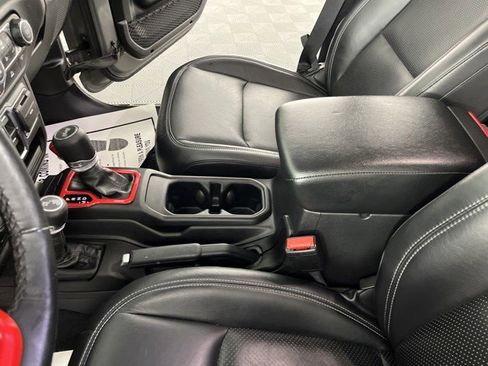 Used 2023 Jeep Wrangler Unlimited Sport AWD/4WD image 23