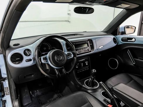 Used 2014 Volkswagen Beetle 2.5 FWD image 20
