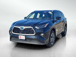 Used 2024 Toyota Highlander XLE AWD/4WD video 2