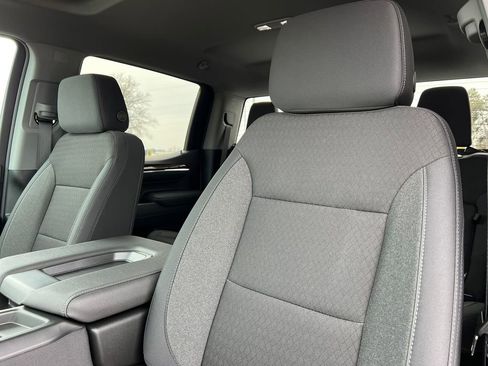 New 2026 GMC Sierra 1500 Elevation image 16