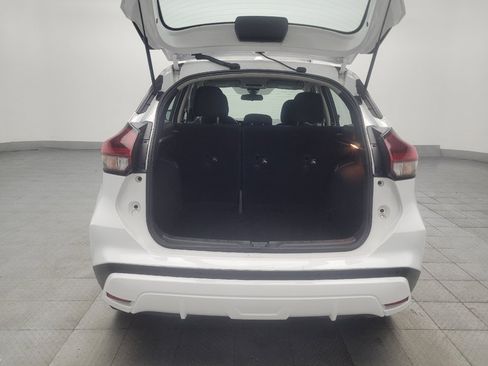 Used 2021 Nissan Kicks SV FWD image 29