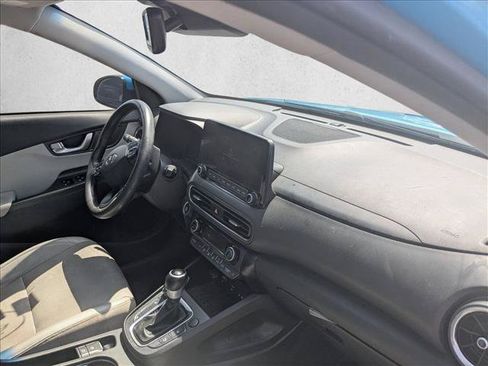 Used 2022 Hyundai Kona Limited FWD image 13