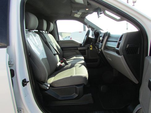 Used 2021 Ford F350 XLT image 19