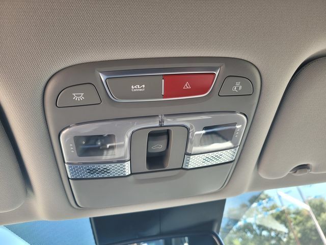 Used 2025 Kia Telluride EX w/ EX Captain's Chair Package AWD/4WD image 22