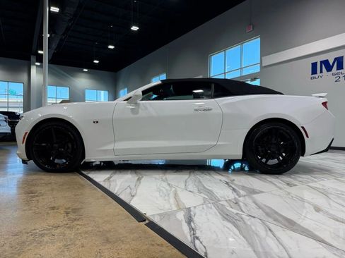 Used 2017 Chevrolet Camaro LT w/ RS Package image 9