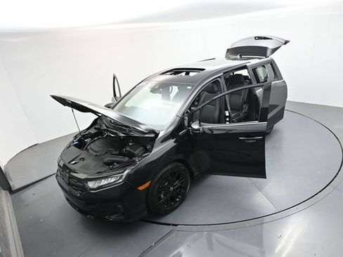 Used 2025 Honda Odyssey Sport-L image 55